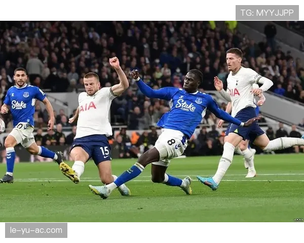 伊尼戈·马丁内斯表现稳健，助球队持续推进胜利征程