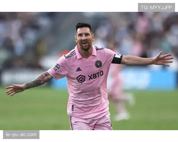 梅西佩戴队长袖标引全球瞩目，球队团结精神持续高涨