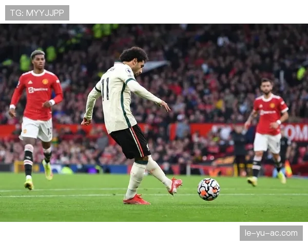 那不勒斯冠军赛季后进入重建期，阵容调整与战术磨合面临阶段性考验