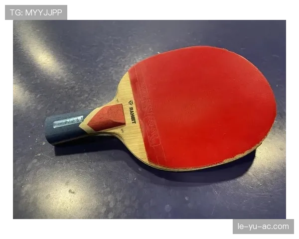 菲利克斯这生活也太反差了，球场上狂飙，私下竟爱躺沙发追剧？