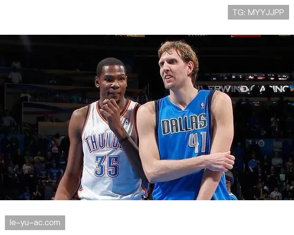 如果把凯文·杜兰特丢进热搜八卦：存款能买下好几个街区，私生活却像随手点外卖的邻居